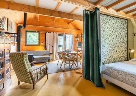 Le Bon Chemin Ateliers Apartment Sainte-Nathalene Ngoại thất bức ảnh