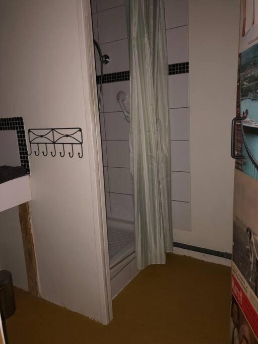 Le Bon Chemin Ateliers Apartment Sainte-Nathalene Ngoại thất bức ảnh